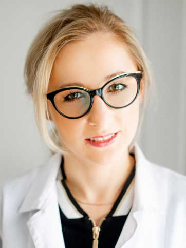 dr n. med. Karolina Garnysz