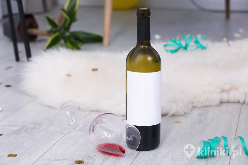 Alkoholizm jest przewlekłą chorobą mózgu, a nie brakiem silnej woli Alkoholizm jest przewlekłą chorobą mózgu, a nie brakiem silnej woli